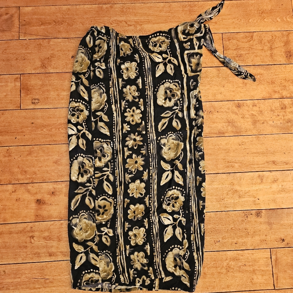 California Influence tie skirt